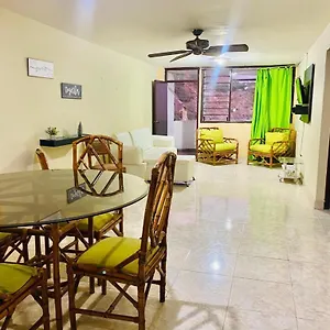 Edificio Maratea 704 El Rodadero , Santa Marta (Magdalena) Colombia